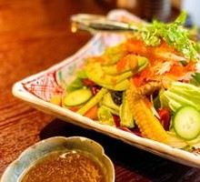 蟹肉牛油果沙拉