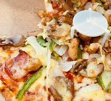 Premium Deluxe Pizza