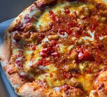 Classic Italian Meat Sauce Pizza