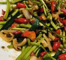 Stir-fried Water Bamboo with Preserved Pork