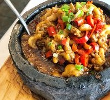 Stone Pot Chicken Feet