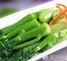 Steamed Bok Choy in White Sauce