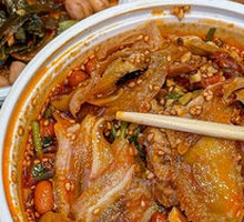 Spicy Sichuan Beef and Ox Tripe in Sour Soup
