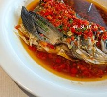 Steamed Thousand Island Fish Head with Chopped Chili
