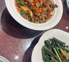 Stir-Fried Beef with Yellow Onion