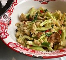 Large Cauliflower Dish