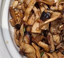 Stir-fried Three Mushrooms
