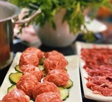 Beef tendon meatballs