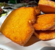 Fried Steamed Bread with Stinky Tofu
