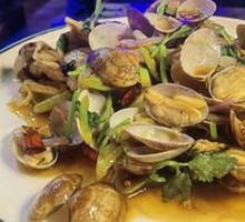 Spicy Stir-Fried Clams