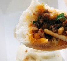 Sichuan-style Chili Oil Dumplings