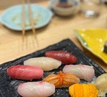 8-piece Sushi Assortment