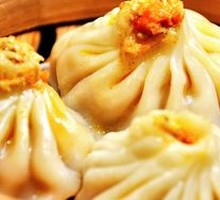 Crab Roe Soup Dumplings