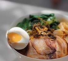 Classic Braised Pork Noodles