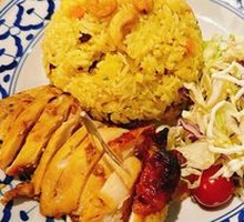 Authentic Thai Pineapple Fried Rice