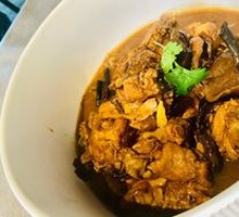 Homestyle Chicken Stewed with Chanterelles