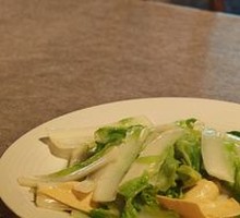 Bok choy stir-fried with tofu skin