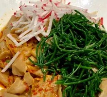 Spicy Oil-Poured Wild Onion Buckwheat Noodles