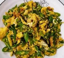 Bell Pepper and Egg Rice