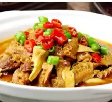 Braised Beef Offal in Clay Pot