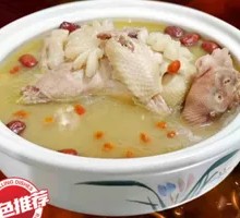 Health-Preserving Old Hen Stewed with Beef Penis