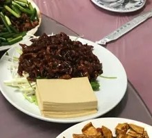 Beijing-style Shredded Pork in Soy Sauce