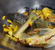 Stewed Sturgeon in Iron Pot (1 lb)