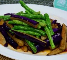 Eggplant and Green Beans Stir-fry