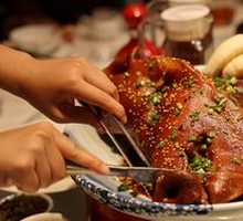 Hé's Soy Sauce Pork Face