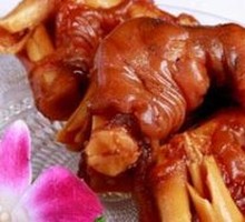 Braised Lamb Trotters in Soy Sauce