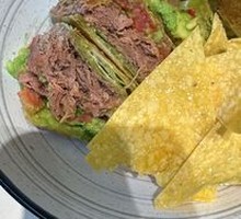 Grilled Beef with Avocado Salsa Flatbread