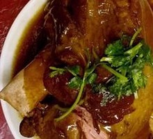 Braised Whole Pig's Elbow