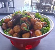 Braised Beef with Small Potatoes