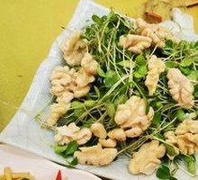 Toasted Almond with Fragrant Toona Shoots