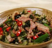 Stir-fried Pork with Dried Cucumber