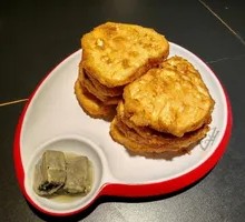 Fried Tofu with Steamed Bun Slices