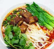 Braised Pork Rib Noodles