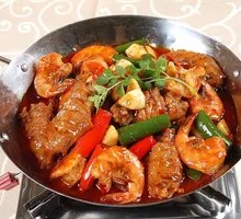 Spicy Stir-Fried Chicken Wings and Shrimp