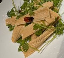Three-Leaf Fragrant Tofu Skin Salad