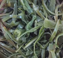 Thin seaweed strips