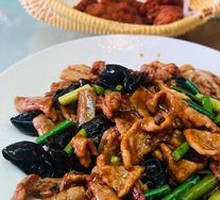 Stir-Fried Pork with Noodles