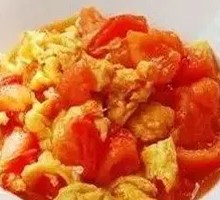 Egg and Tomato Noodles with Sauce