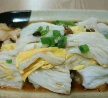 Chicken Rice Noodle Roll