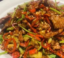 Stir-Fried Beef with Yellow Onion