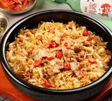 Braised Pork Belly with Sour Cabbage