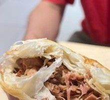 Classic Braised Pork in Flatbread