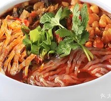 Spicy Chicken Bone Soup Noodles