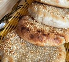 Steamed White Flatbread