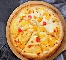 Hawaiian Fruit Pizza
