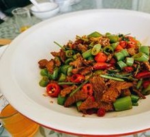 Fried Pork with Chili and Egg White